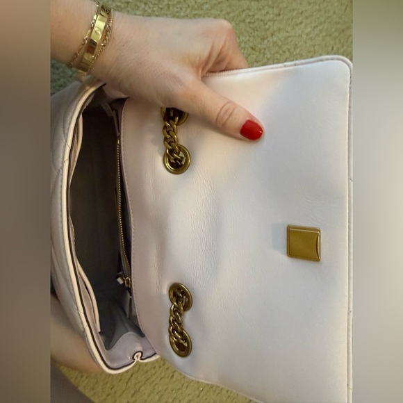 Tory Burch Blush Quilted Kira Shoulder Bag - Picture 8 of 9